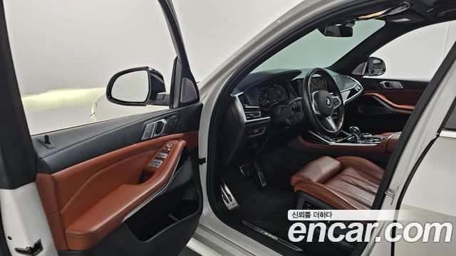 BMW X7 2021 — photo 13