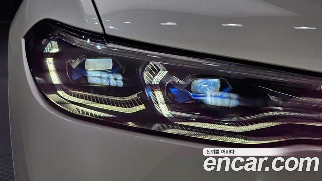 BMW X7 2021 — photo 8
