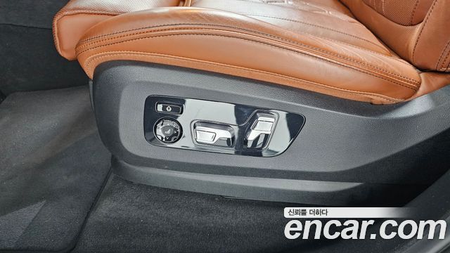 BMW X7 2021 — photo 30
