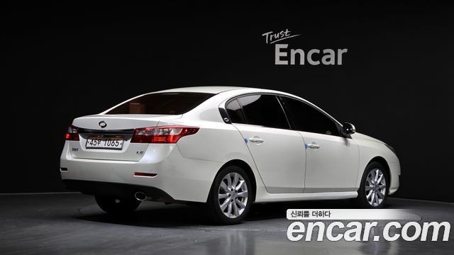Renault Korea SM5  2010 — photo 2