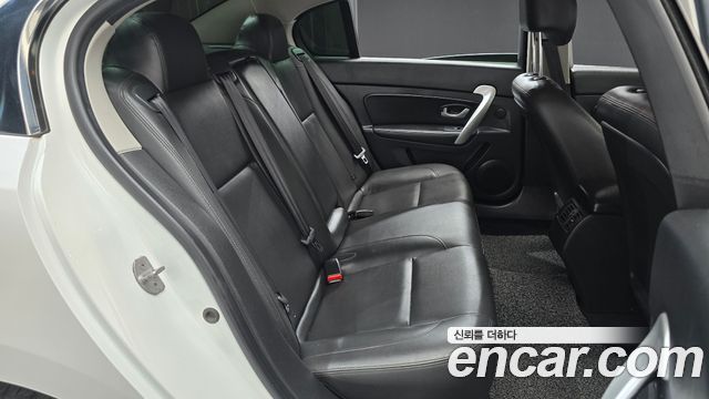Renault Korea SM5  2017 — photo 11