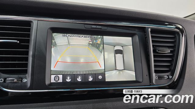 Kia Canival 2018 — photo 21