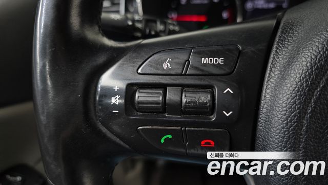 Kia Canival 2018 — photo 26