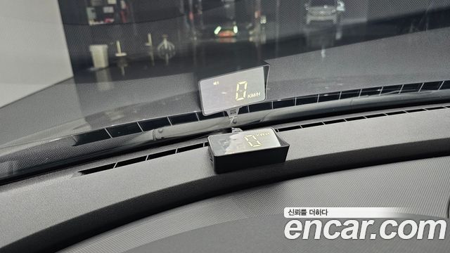 Hyundai AVANTE 2022 — photo 33