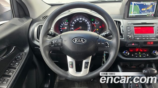 Kia Sportage 2012 — photo 13