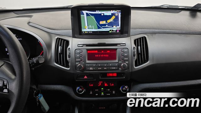 Kia Sportage 2012 — photo 14