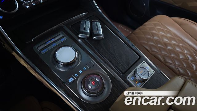 Genesis GV80 2023 — photo 12