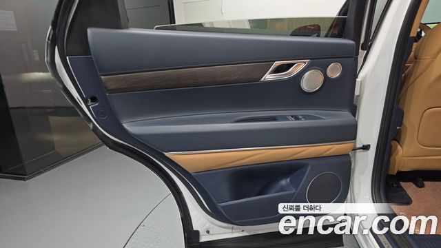 Genesis GV80 2023 — photo 15