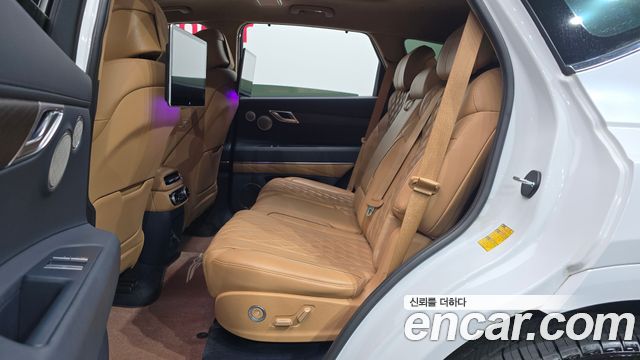 Genesis GV80 2023 — photo 16