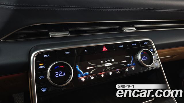 Genesis GV80 2023 — photo 28