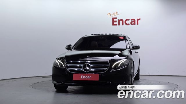Mercedes-Benz E-Class 2019 — photo 3