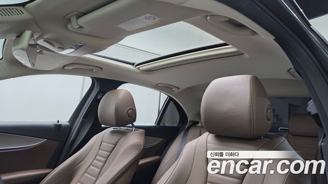 Mercedes-Benz E-Class 2019 — photo 24