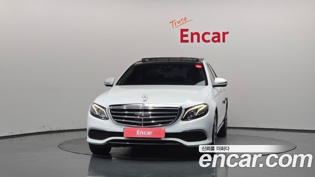 Mercedes-Benz E-Class 2018 — photo 3