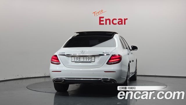 Mercedes-Benz E-Class 2018 — photo 4