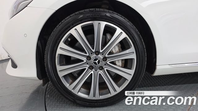 Mercedes-Benz E-Class 2018 — photo 5