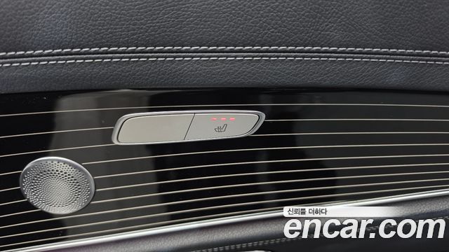 Mercedes-Benz E-Class 2018 — photo 30