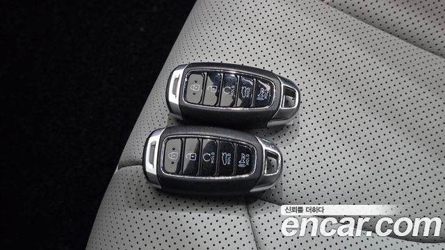 Hyundai AVANTE 2022 — photo 23