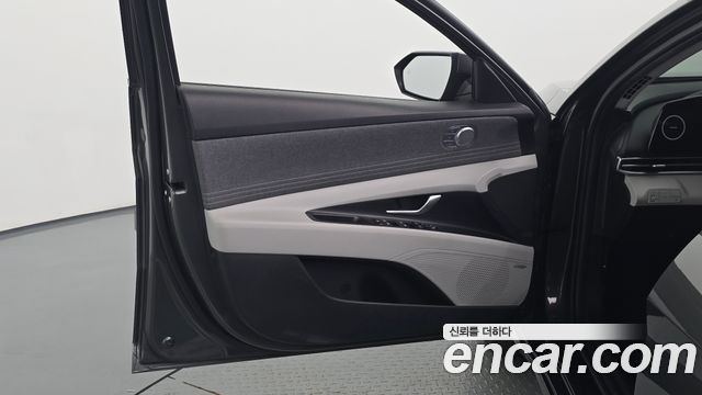 Hyundai AVANTE 2022 — photo 14