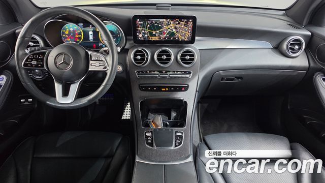 Mercedes-Benz GLC-Class 2021 — photo 10