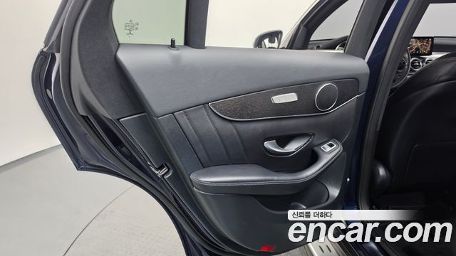 Mercedes-Benz GLC-Class 2021 — photo 15