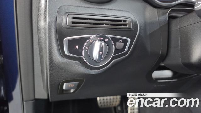 Mercedes-Benz GLC-Class 2021 — photo 29