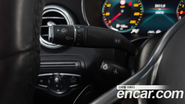 Mercedes-Benz GLC-Class 2021 — photo 30
