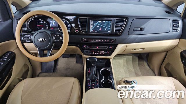 Kia Canival 2020 — photo 10