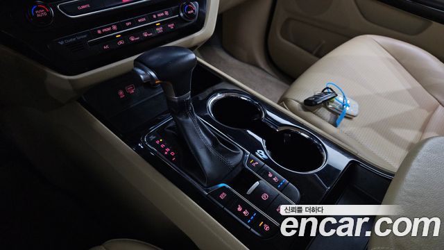 Kia Canival 2020 — photo 12