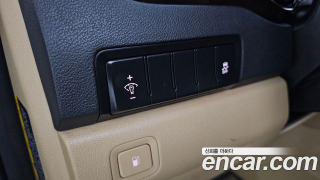 Kia Canival 2020 — photo 28