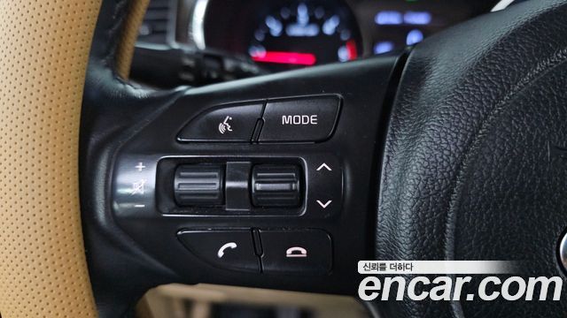 Kia Canival 2020 — photo 30