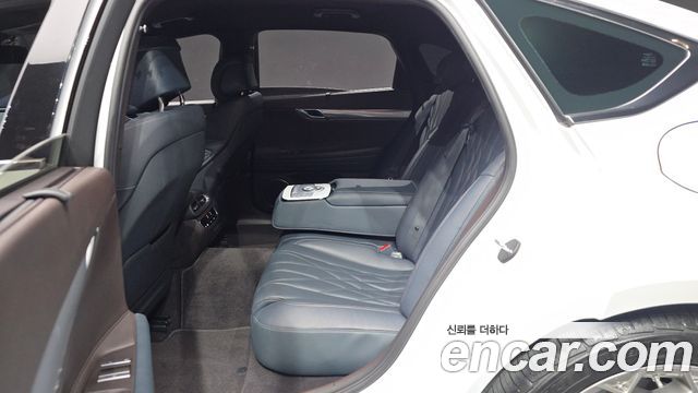 Genesis G80 2021 — photo 16
