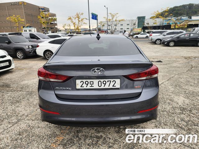 Hyundai AVANTE 2016 — photo 4