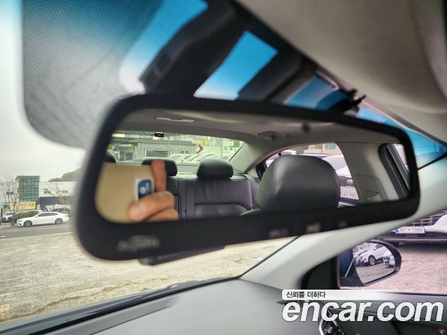 Hyundai AVANTE 2016 — photo 11