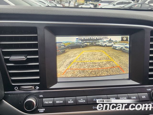 Hyundai AVANTE 2016 — photo 13