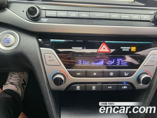 Hyundai AVANTE 2016 — photo 14
