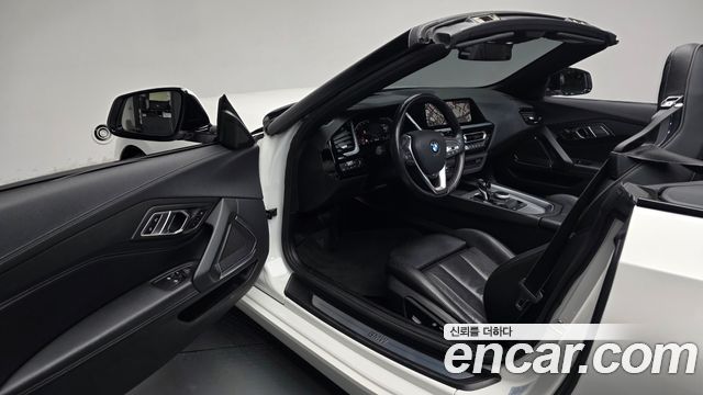 BMW Z4 2020 — photo 13