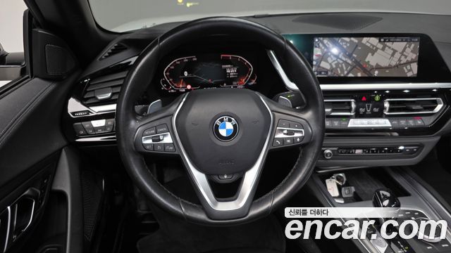 BMW Z4 2020 — photo 17
