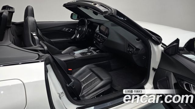 BMW Z4 2020 — photo 16