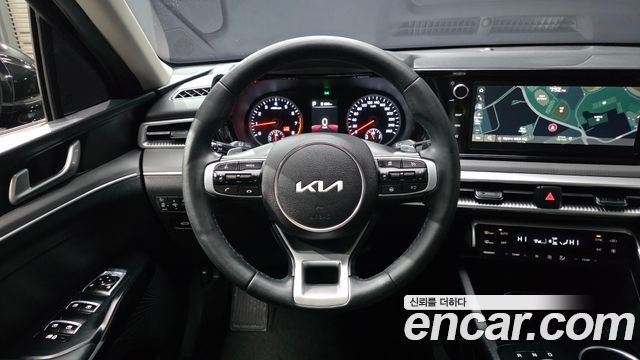 Kia K5 2023 — photo 13