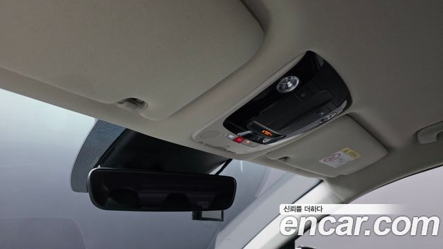 Kia K5 2023 — photo 17