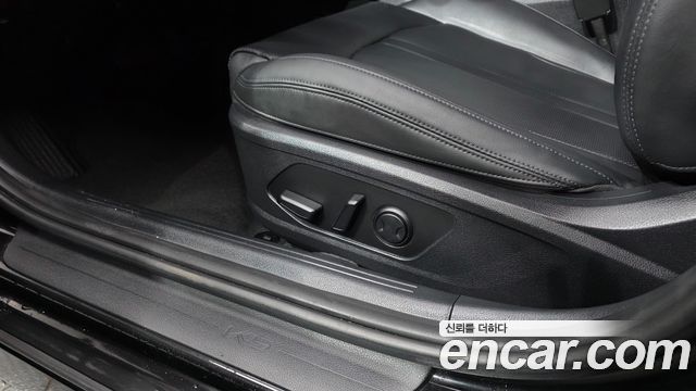 Kia K5 2023 — photo 18