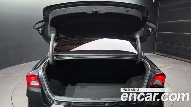 Kia K5 2023 — photo 20