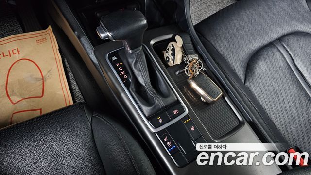 Kia K5 2019 — photo 9