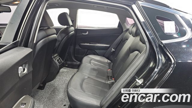 Kia K5 2019 — photo 11