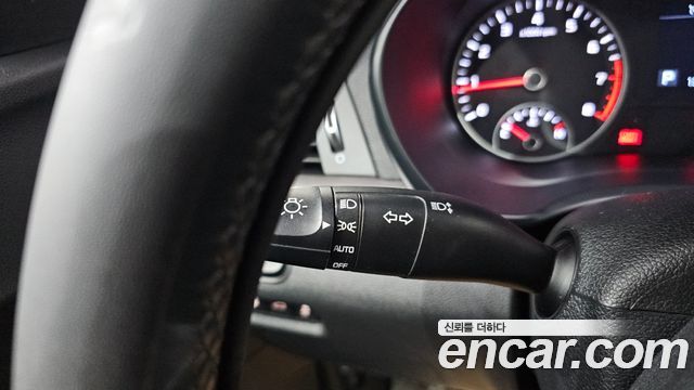 Kia K5 2019 — photo 14