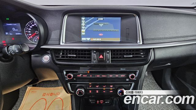 Kia K5 2019 — photo 17