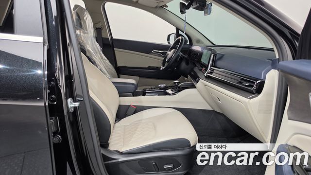 Kia Sportage 2022 — photo 11