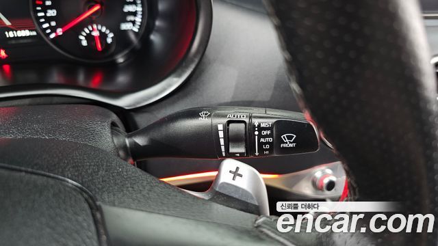Kia Stinger 2018 — photo 26
