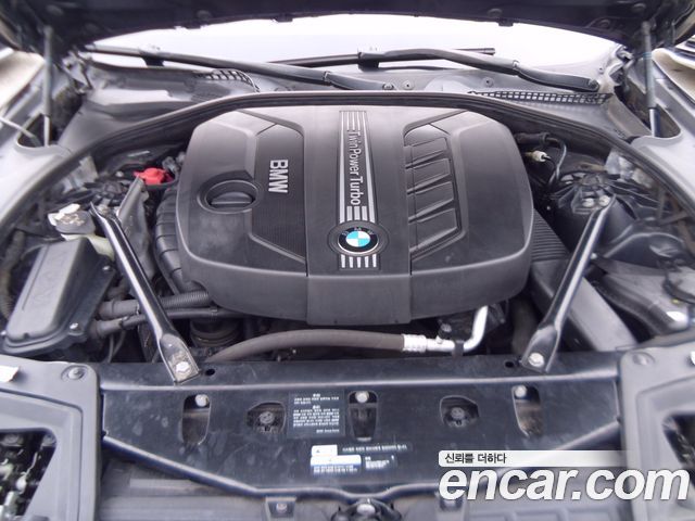 BMW 5-Series 2014 — photo 17