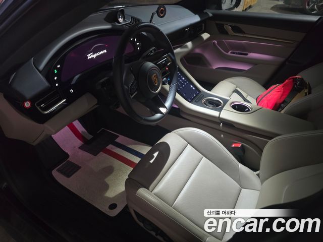 Porsche Taycan 2023 — photo 4